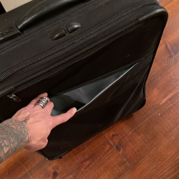 Briggs & Riley Carry-on Spinner - Picture 7 of 14